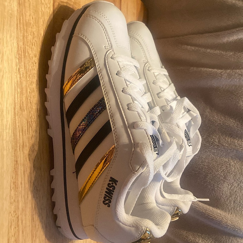 K-Swiss Sneakers hardly worn. No marks